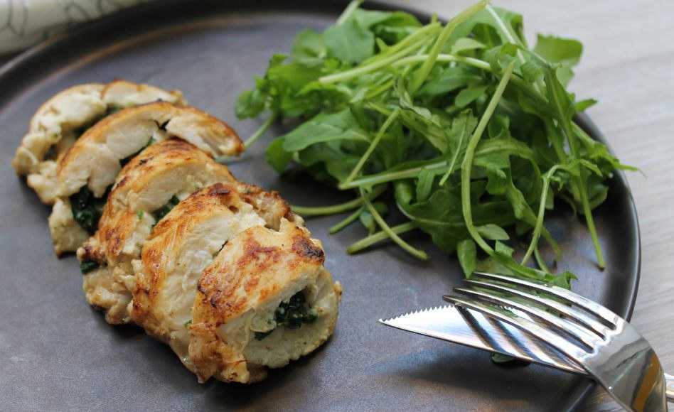 Курица со шпинатом приготовление курицы со шпинатом и сыром. пошаговые рецепты