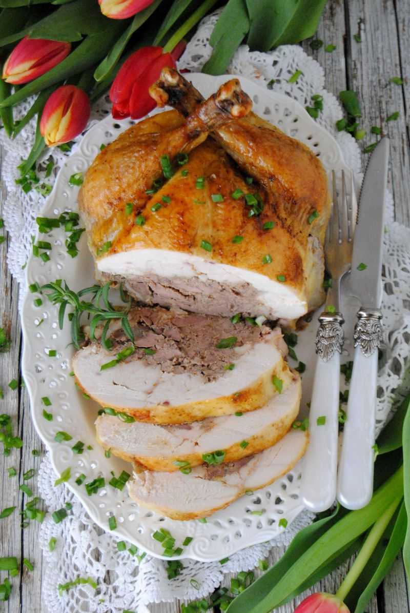 Курица, фаршированная блинами: пошаговый рецепт