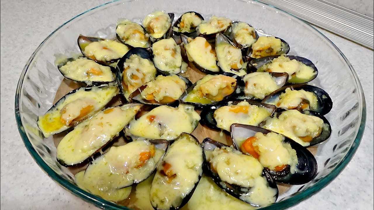Мидии в сливочно чесночном соусе рецепт на сковороде очищенные с фото пошагово домашних условиях