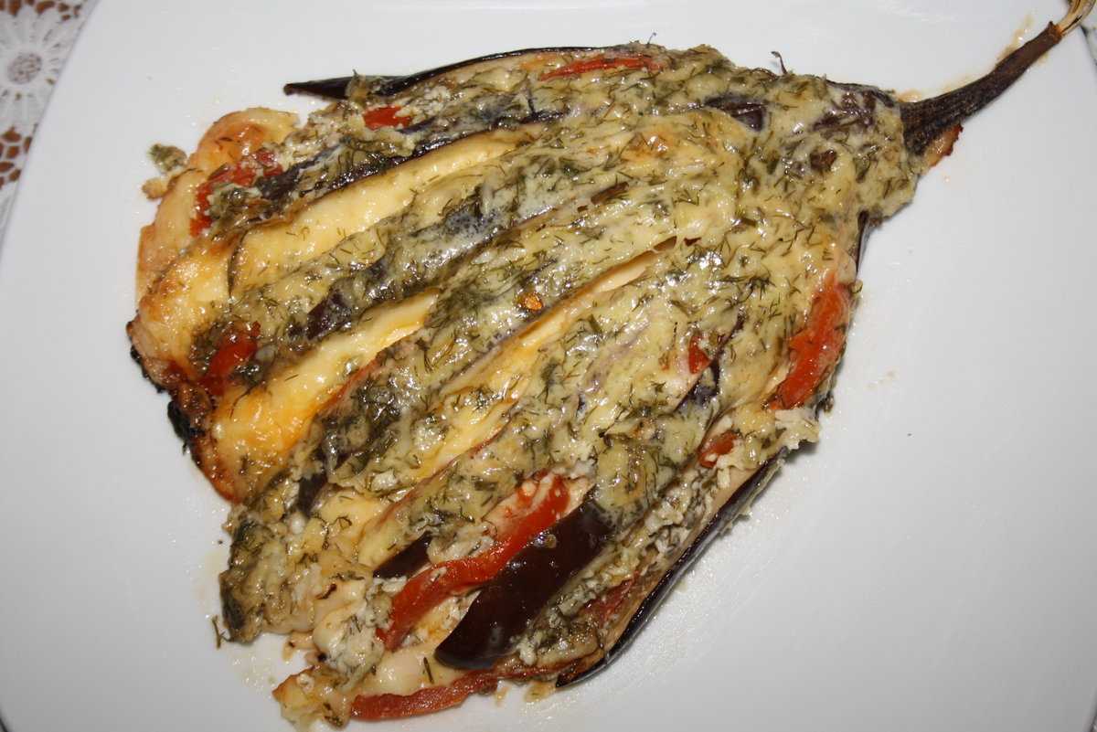 Баклажаны в духовке с помидорами и сыром - вкусно и быстро
