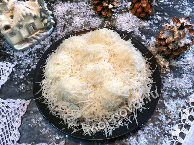 Салат снежные сугробы с курицей и грибами рецепт пошаговый с фото