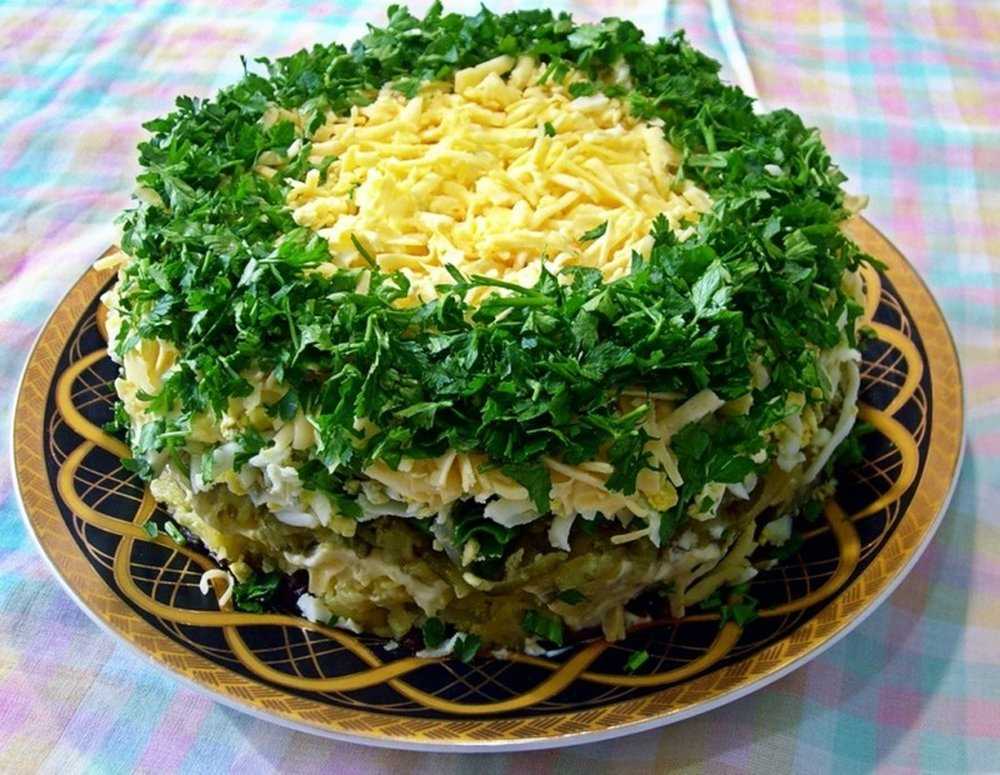 Салат "грибная поляна" - 8 классических рецептов слоеного салата
