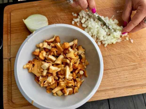 Грибной соус — 10 пошаговых рецептов приготовления