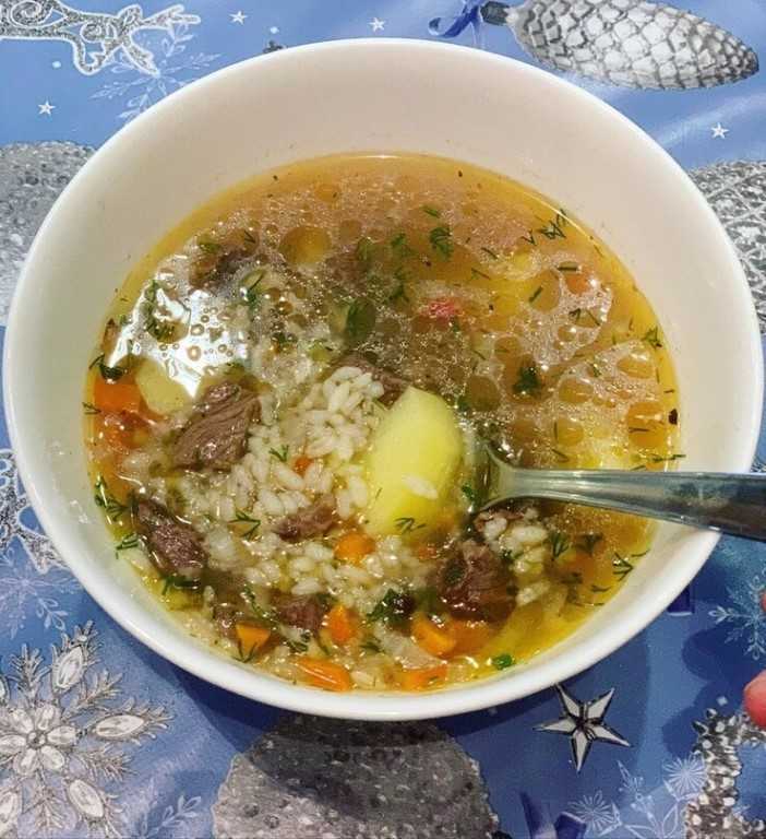 Вкусно и просто: 4 рецепта куриного супа с рисом