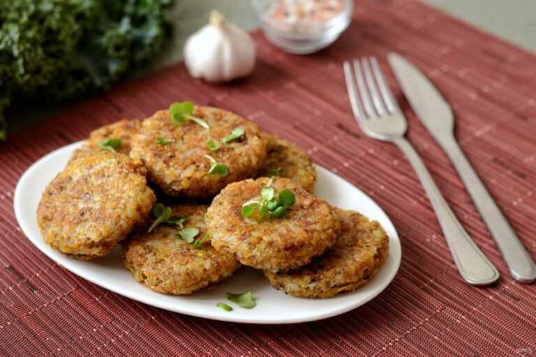 Котлеты из чечевицы: 10 самых вкусных рецептов без мяса